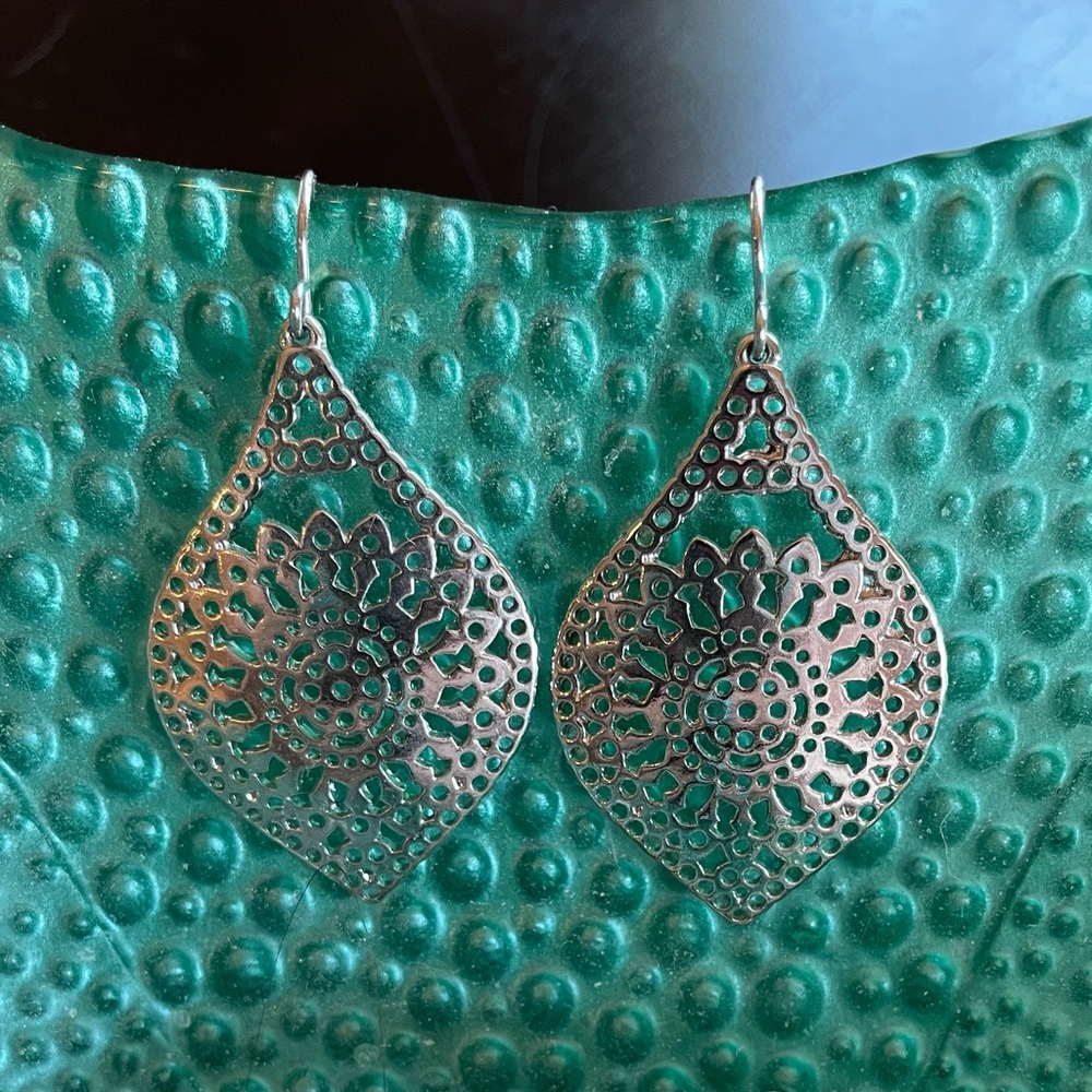 Kansas Drop Earrings